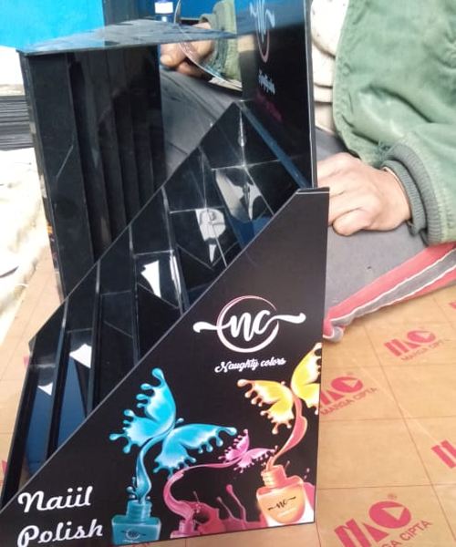 Nail Paint Display Stand Manufacturer in India